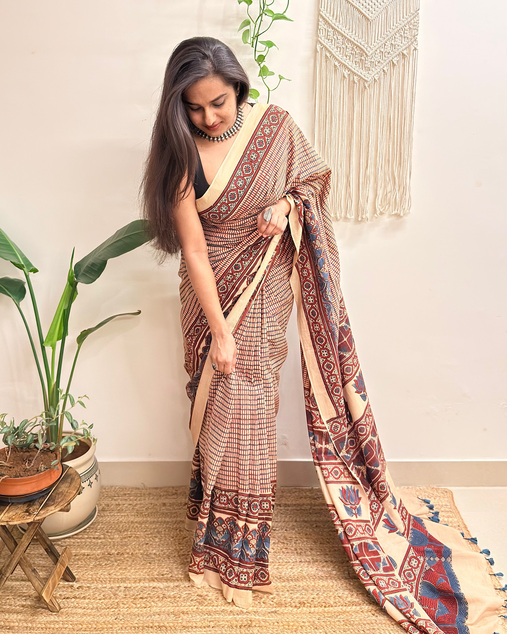 Sukoon: Cream Checkered Ajrakh Handblock Printed Mul Cotton Saree