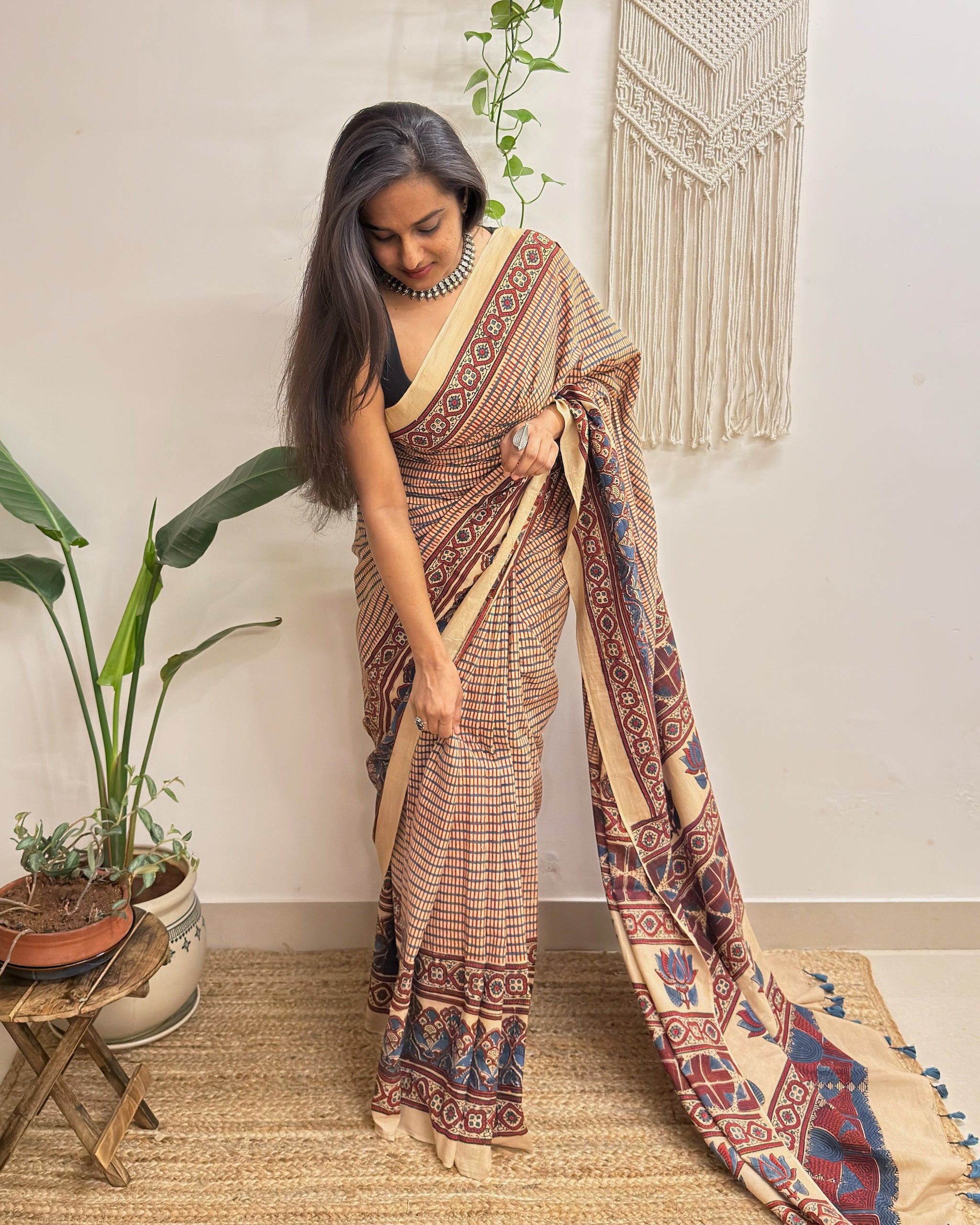Sukoon: Cream Checkered Ajrakh Handblock Printed Mul Cotton Saree