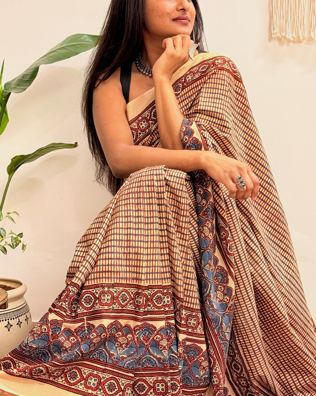 Sukoon: Cream Checkered Ajrakh Handblock Printed Mul Cotton Saree