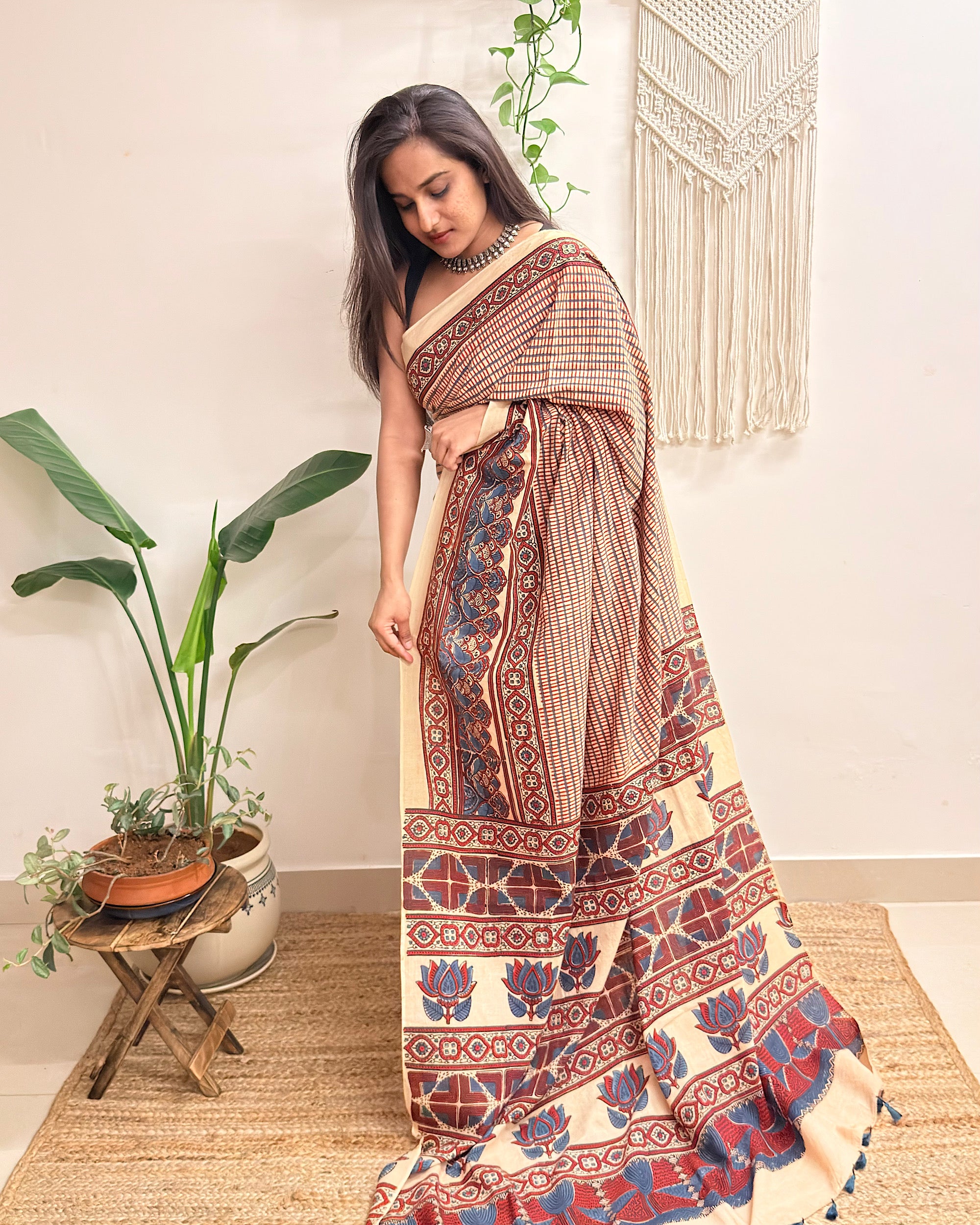 Sukoon: Cream Checkered Ajrakh Handblock Printed Mul Cotton Saree